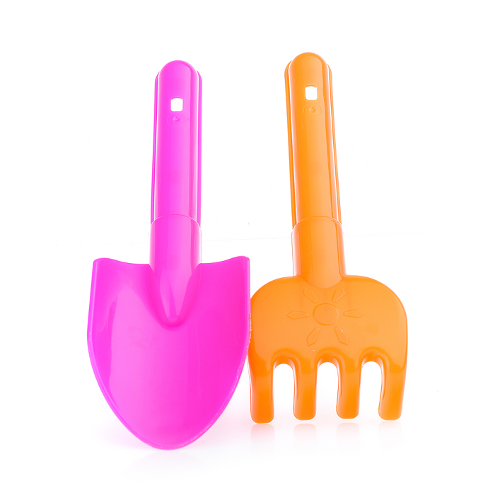 Песочный набор №114 (ведро 0,6л кувшин, лейка 0,3 л, сито, 2 формочки, лопатка 19см, грабли 19 см )