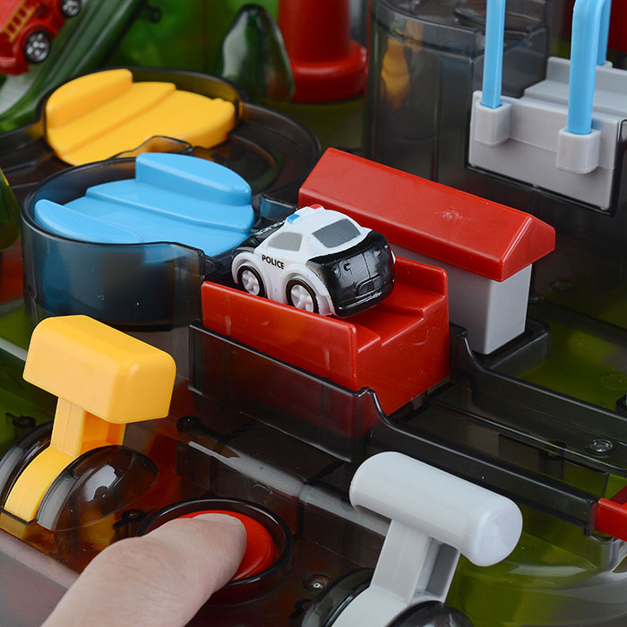 Автотрек T701A на батарейках, в коробке