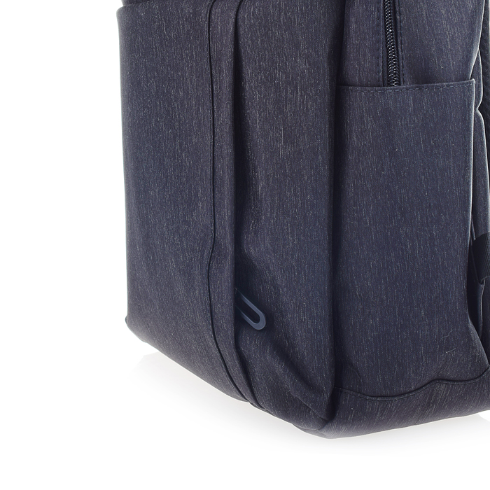 Рюкзак подростковый,1 отделение на молнии, 2 накладных и 2 боковых кармана, USB - выход, серый 