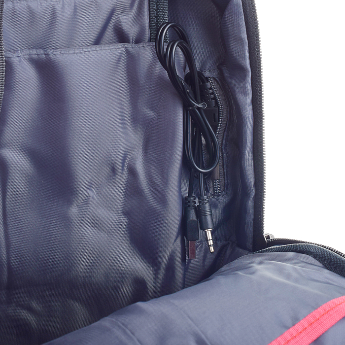 Рюкзак подростковый,1 отделение на молнии, 2 накладных и 2 боковых кармана, USB - выход, серый 