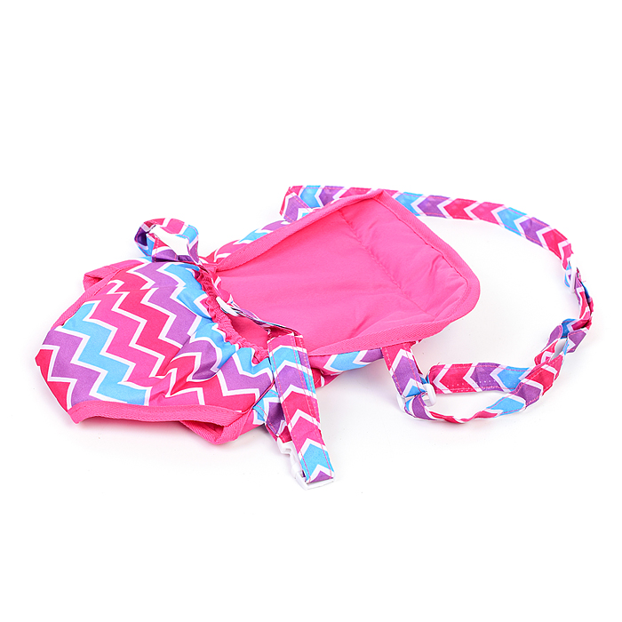 Фото к товару Набор аксессуаров для кукол (стульчик для кормления, коляска, кроватка, сумка), цвет розовый зигзаг Набор аксессуаров для кукол (стульчик для кормления, коляска, кроватка, сумка), цвет розовый зигзаг
