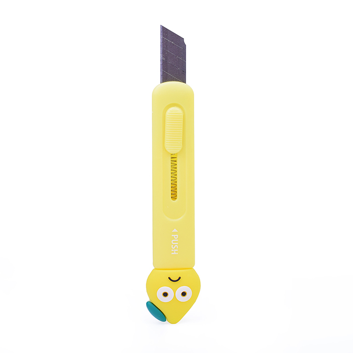 Нож канцелярский "Лимон" со стальным многосекц.лезвием 12 мм. и резиновой фигуркой, в пластиково