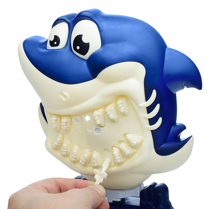 Весёлая игра 1279-2 "Брызгающая акула" в коробке