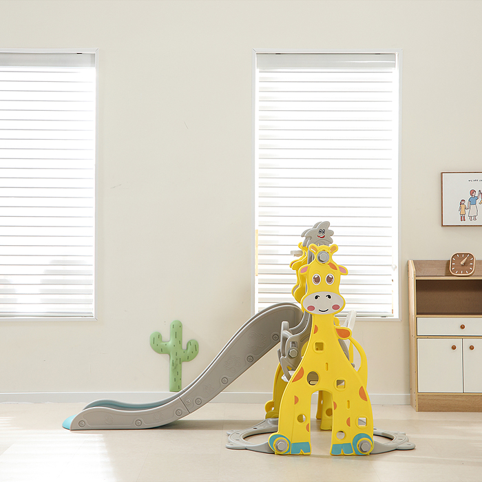 Фото к товару Комплект детский UT0111 "Жирафик" (горка и качель) Комплект детский UT0111 "Жирафик" (горка и качель)