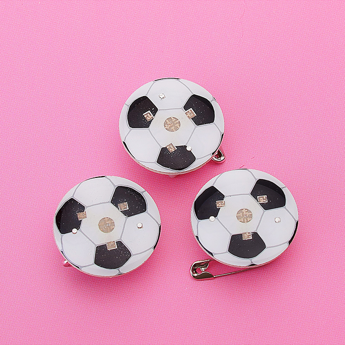 Значок 00-2899 "Футбольный мяч" с подсветкой