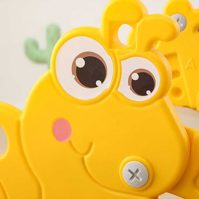 Горка детская UT0106 "Улитка" (цвет желтый)