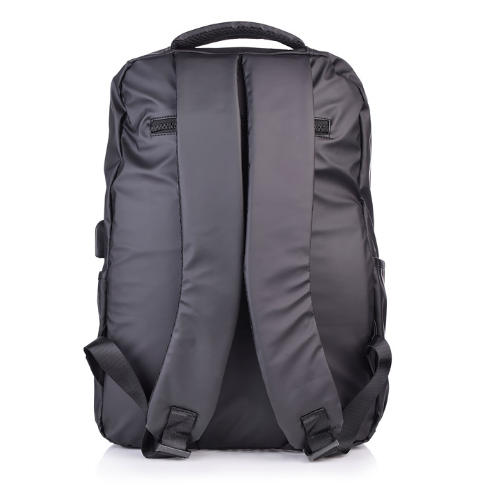 Рюкзак городской, 1 основное отделение на молнии, 2 передних кармана на молнии, 2 боковых кармана 