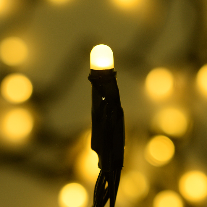 Фото к товару Электрогирлянда светодиодная в катушке 5м., 50 ламп, теплый Электрогирлянда светодиодная в катушке 5м., 50 ламп, теплый