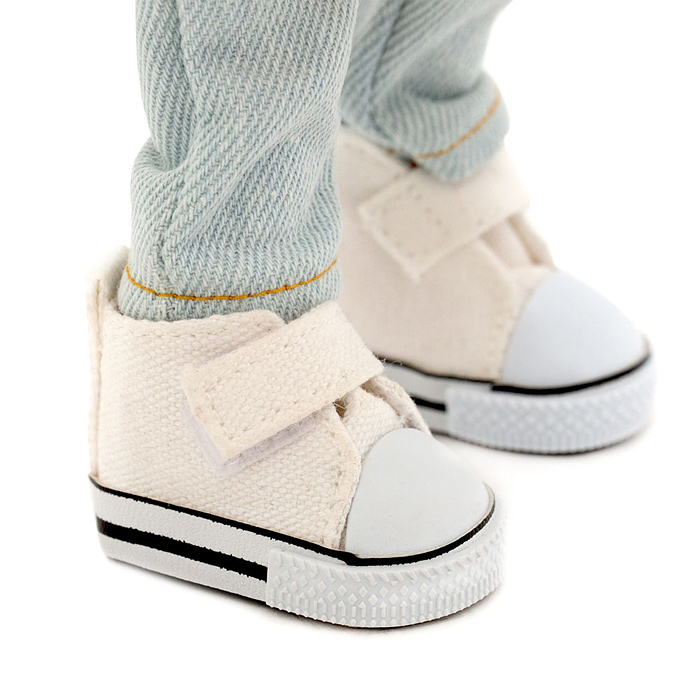 Фото к товару Кукла Lilu в парке горчичного цвета 32, серия: Европейская зима Кукла Lilu в парке горчичного цвета 32, серия: Европейская зима