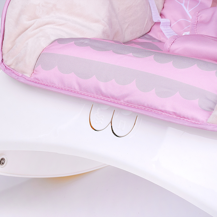 Фото к товару Шезлонг детский 954-3G "Жирафики" музыка, вибрация, в коробке Шезлонг детский 954-3G "Жирафики" музыка, вибрация, в коробке