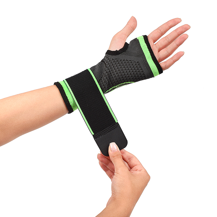 Фото к товару Бандаж 33-0005 спортивный на запястье Бандаж 33-0005 спортивный на запястье