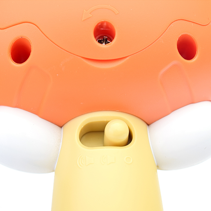 Погремушка Y0014-3 "Львенок" на батарейках, в коробке