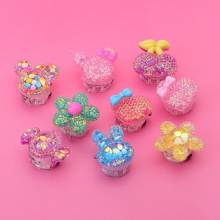 Фото к товару Значок 00-2903 "Симфония фруктов" со светом Значок 00-2903 "Симфония фруктов" со светом