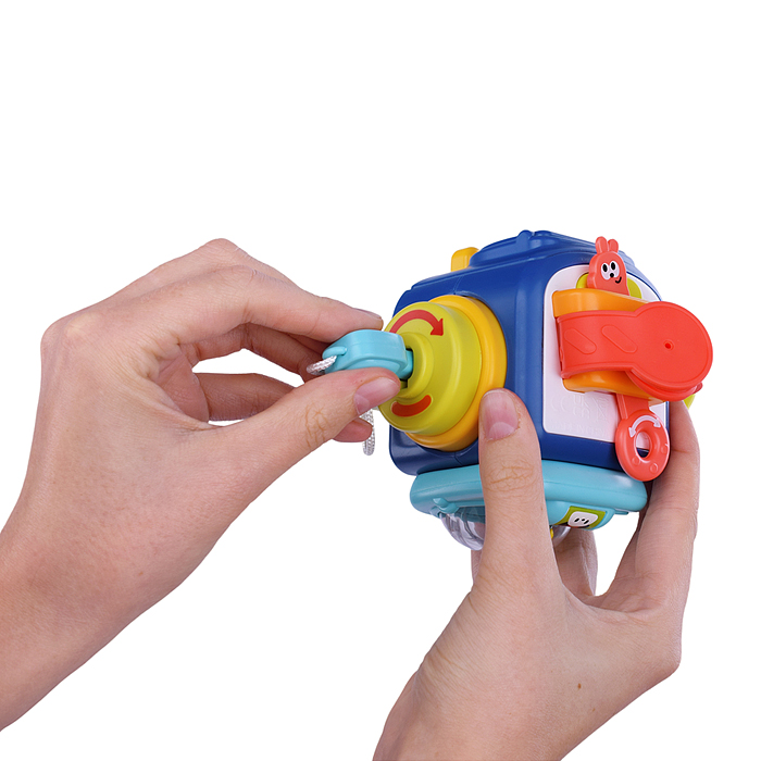 Развивающая игрушка Y0095 "Познавательный бизикуб" в коробке