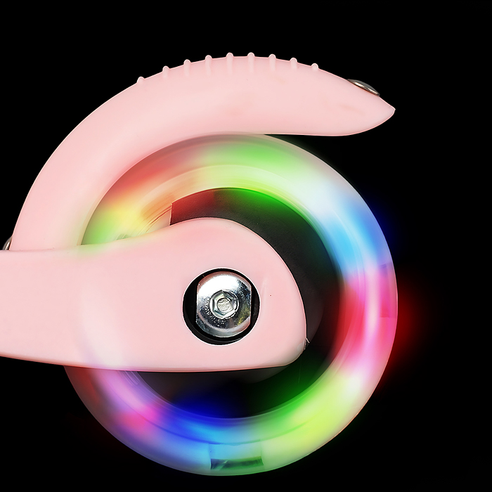 Фото к товару Самокат 3-х колесный ROCKET,колеса PU со светом, светящаяся стойка, ABEC 7, розовый Самокат 3-х колесный ROCKET,колеса PU со светом, светящаяся стойка, ABEC 7, розовый