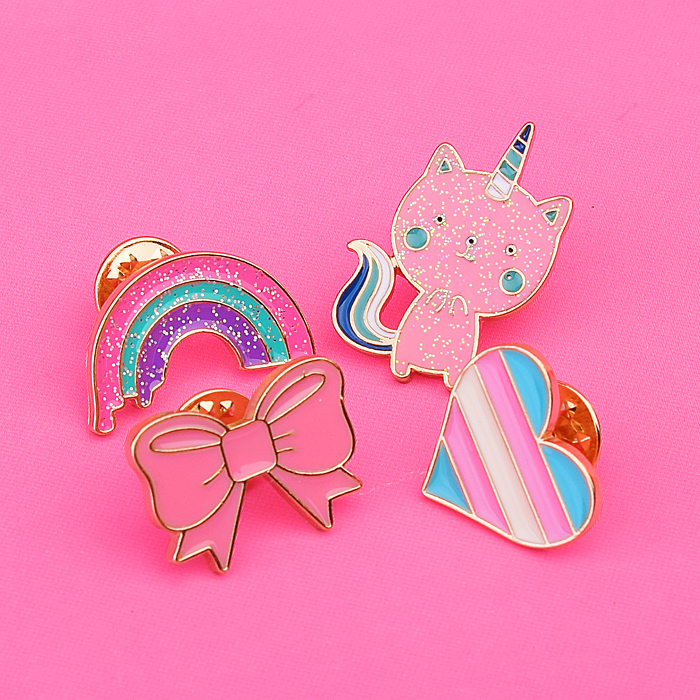 Набор значков "Kitty" эмалированные, размер изделий: котенок 2x3 см, радуга 2,5x1,7 см, сер