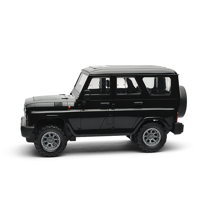 Машина UAZ Hunter 30 см, р/у (свет, черный) в коробке