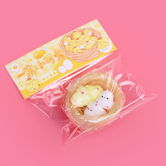 Игрушка -антистресс 00-6688 "Цыплятки в корзинке"