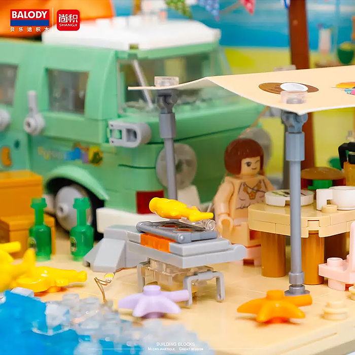 Конструктор 21170 "Отдых на пляже" в коробке