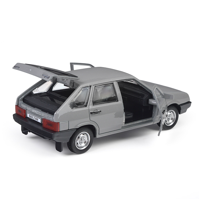 Машина металл ВАЗ-2109 "Спутник" 12 см, (двери, багаж, серебряный) инерц., в коробке