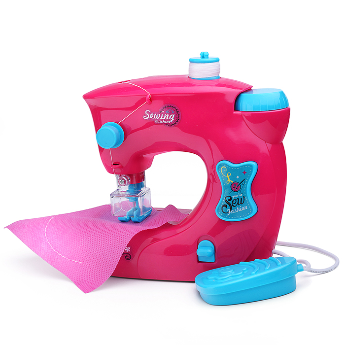 Швейная машинка 7811 "Маленькая швея" в коробке