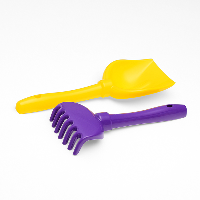 Песочный набор "Три кота" №16: Ведро с наклейкой, лопатка №5, грабельки №5, формочки (цветок + морск