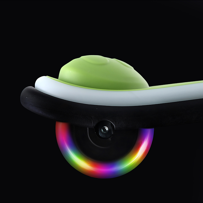 Самокат трёхколёсный R0200 ROCKET светящиеся колеса PU, дека, рулевая стойка, цвет черно-зеленый