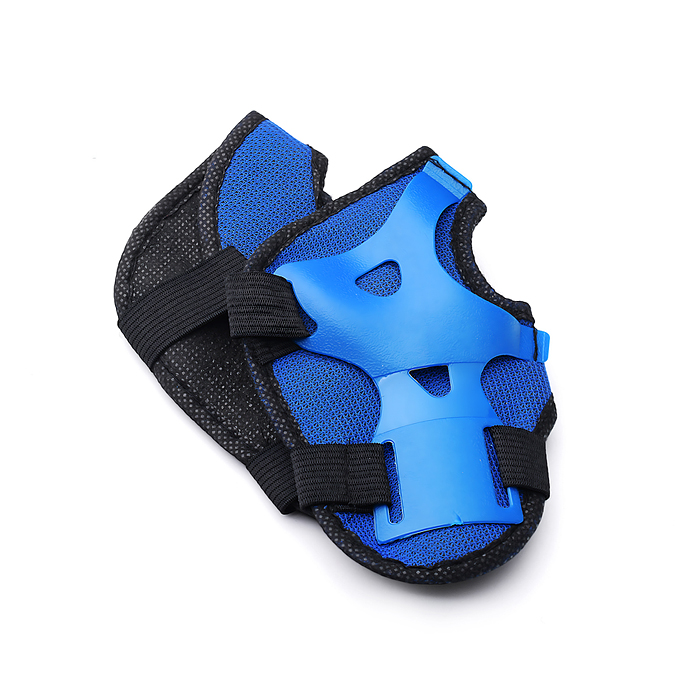 Фото к товару Ролики детские U011006Y (размер M) с защитой для катания, синий, в коробке Ролики детские U011006Y (размер M) с защитой для катания, синий, в коробке