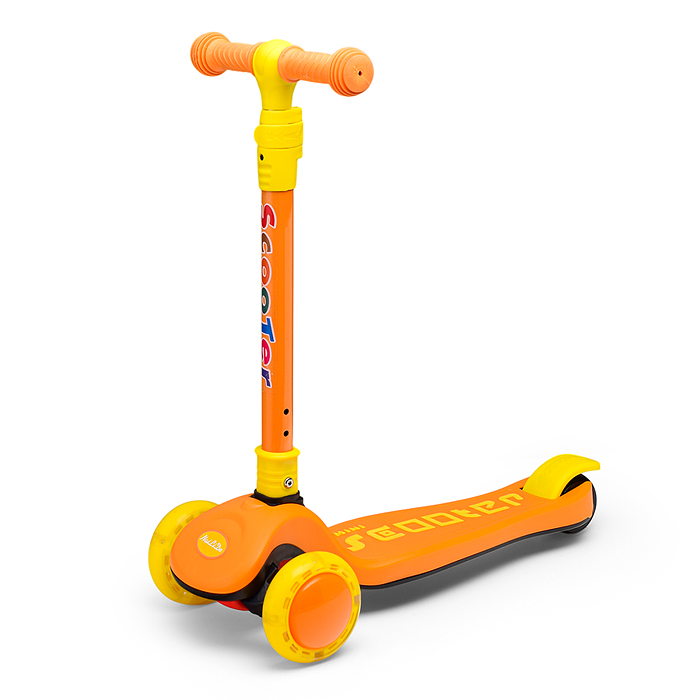 Фото к товару Самокат U001567Y 3-х. кол., колеса световые PU, желто-оранжевый, в коробке Самокат U001567Y 3-х. кол., колеса световые PU, желто-оранжевый, в коробке