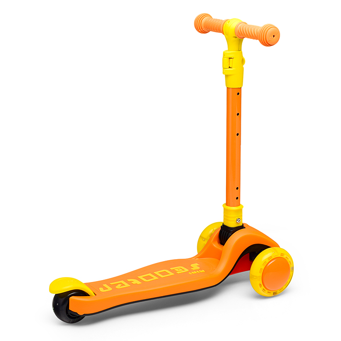 Фото к товару Самокат U001567Y 3-х. кол., колеса световые PU, желто-оранжевый, в коробке Самокат U001567Y 3-х. кол., колеса световые PU, желто-оранжевый, в коробке