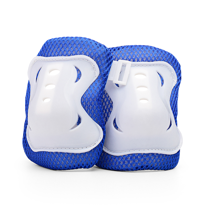 Фото к товару Комплект детской защиты для катания U026164Y (цвет бело/синий) Комплект детской защиты для катания U026164Y (цвет бело/синий)