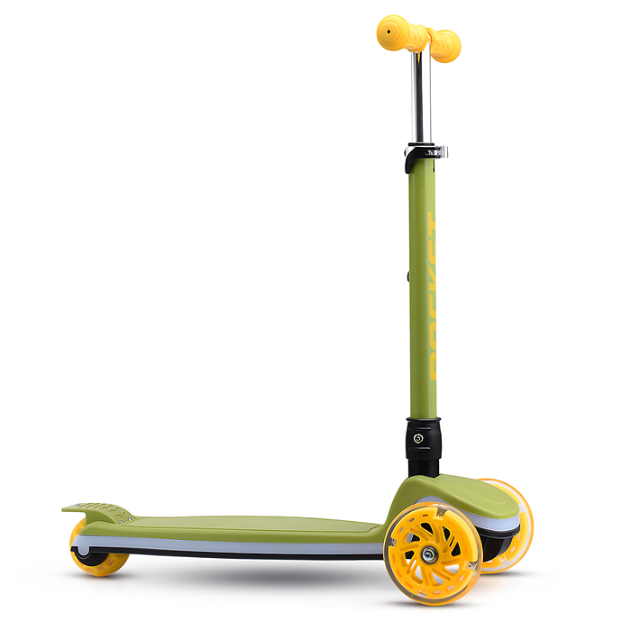 Самокат трёхколёсный R0198 ROCKET колёса световые PU, цвет зелёный