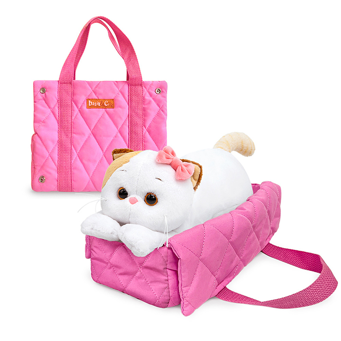 Кошечка Ли-Ли в сумке-переноске (лежачая)