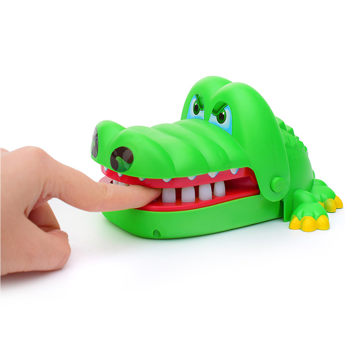 Настольная игра UT0029 "Крокодил дантист" в коробке