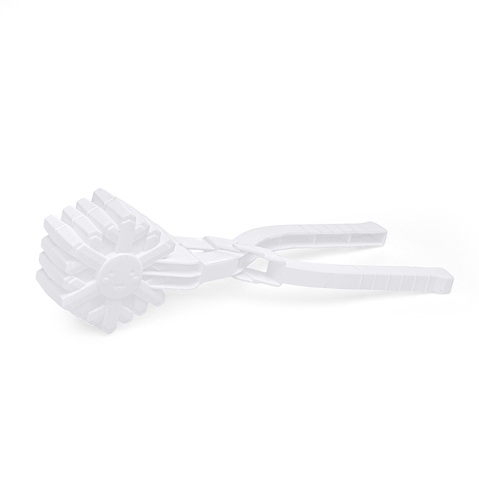 Фото к товару Формочка для лепки из снега 716 "Снежинка" в сетке Формочка для лепки из снега 716 "Снежинка" в сетке