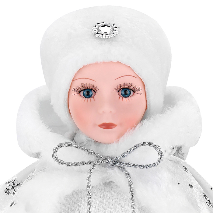 Фото к товару Сувенир "Внучка Деда Мороза" в белой шубке, 40 см. Сувенир "Внучка Деда Мороза" в белой шубке, 40 см.