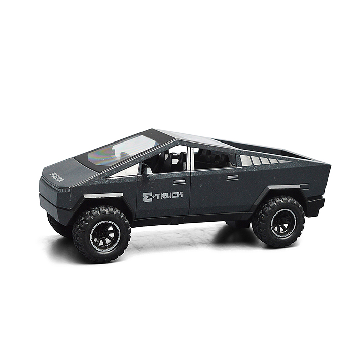 Машина YM-9925F "Киберкрузер" (свет, музыка, распылитель) в коробке