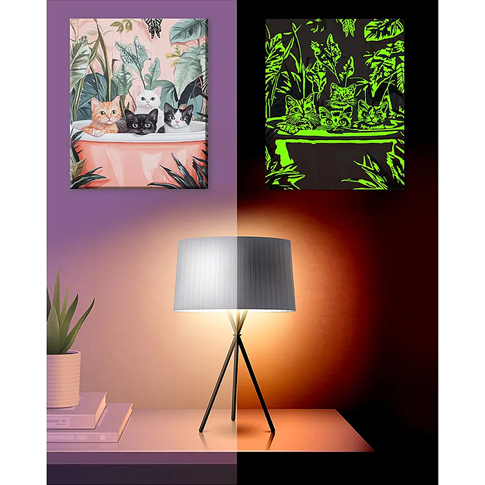 Фото к товару Картина по номерам со светящейся краской 30х40 "Купание котят" (24 цвета) Картина по номерам со светящейся краской 30х40 "Купание котят" (24 цвета)