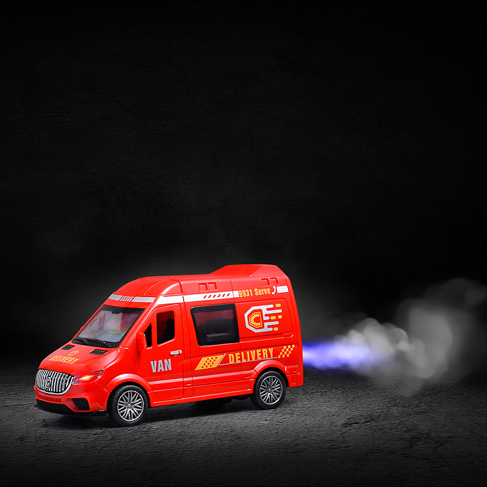 Машина YM-9931F со светом, музыкой и распылителем, в коробке