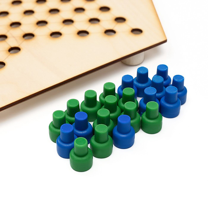 Фото к товару Настольная развивающая игра "Уголки" Настольная развивающая игра "Уголки"