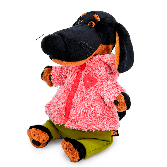 Фото к товару Собака Ваксон в теплом костюме с сердечком Собака Ваксон в теплом костюме с сердечком