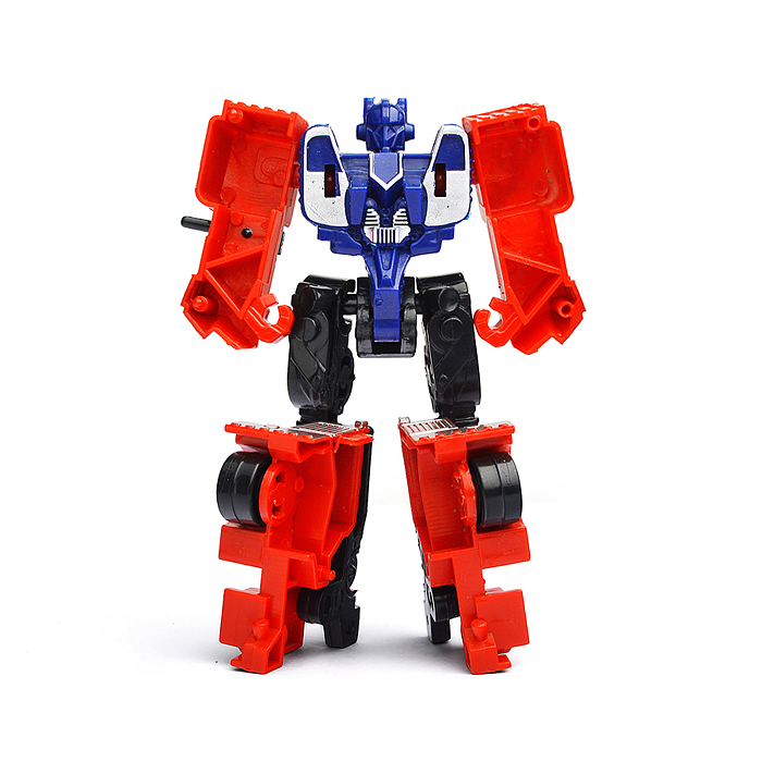 Робот 104 трансформирующийся в грузовик, в пакете