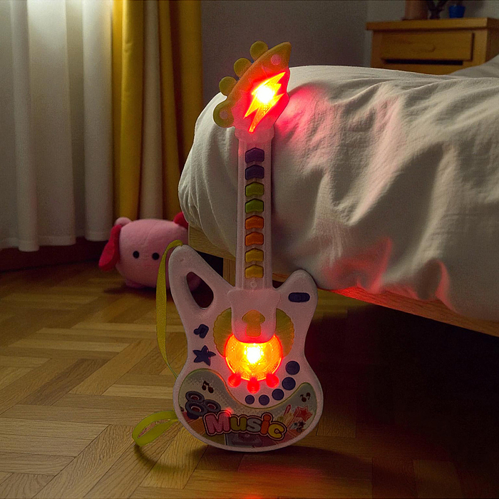 Фото к товару Гитара 661E "Веселый музыкант" в коробке Гитара 661E "Веселый музыкант" в коробке