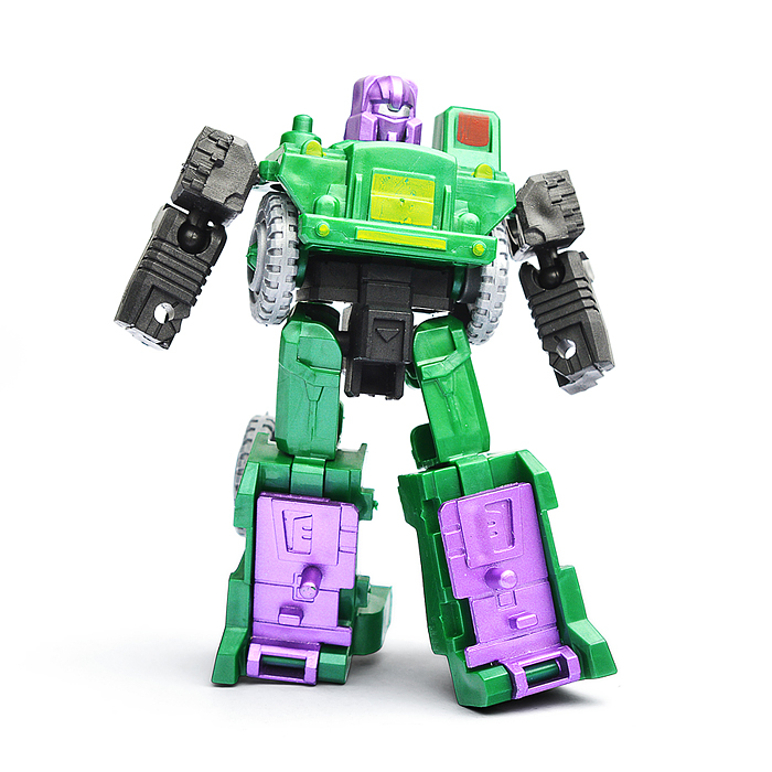 Фото к товару Робот XBB-32 трансформирующийся в грузовик, в коробке Робот XBB-32 трансформирующийся в грузовик, в коробке