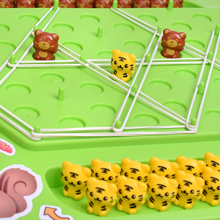 Игра настольная 101B "Веселые животные" в коробке