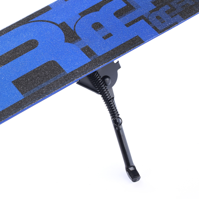 Фото к товару Самокат 2-х колесный ROCKET,колеса PU/ 200 мм,ABEC 7, синий Самокат 2-х колесный ROCKET,колеса PU/ 200 мм,ABEC 7, синий