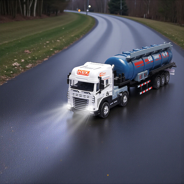 Машина KLX800-18 "Автоцистерна" 1:24 (свет,звук) в коробке