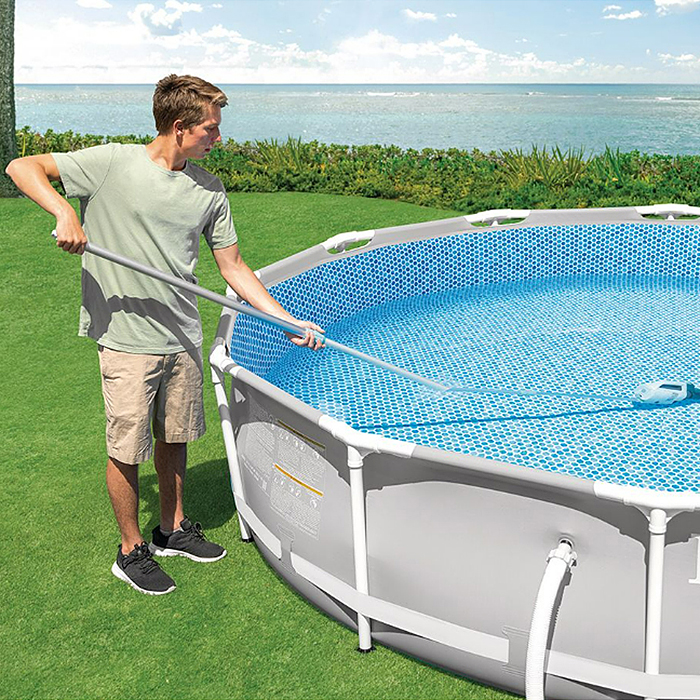 Фото к товару Вакуумный пылесос для чистки бассейна на аккумуляторах с ручкой 2.8м, 28628 INTEX Вакуумный пылесос для чистки бассейна на аккумуляторах с ручкой 2.8м, 28628 INTEX