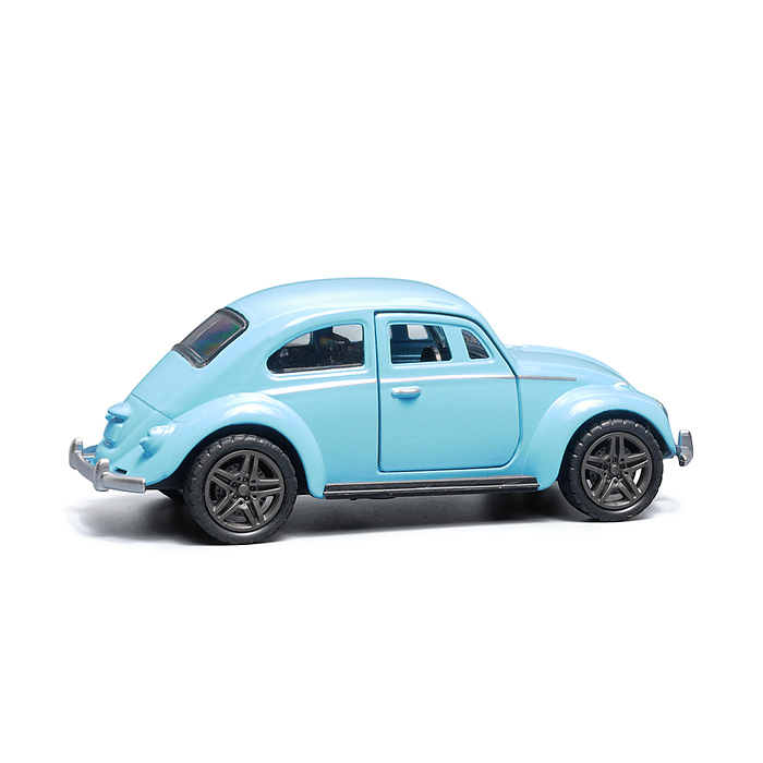 Светло-голубая инерционная машинка ретро die-cast , 1:32