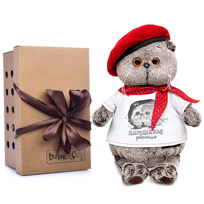 Кот Басик в футболке с принтом "Плюшевая революция"